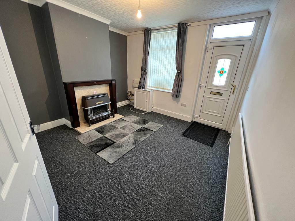 Living Room 2.jpeg