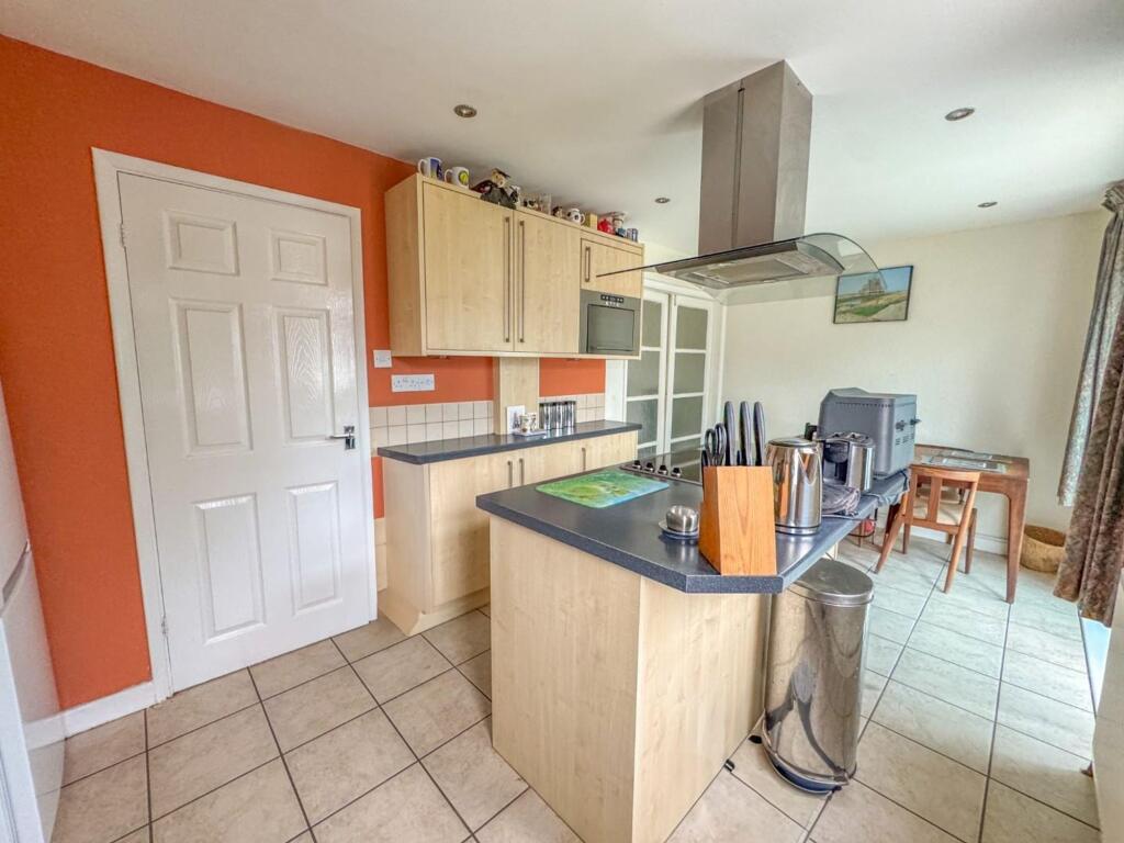 Oxford Close - Image-17.jpg