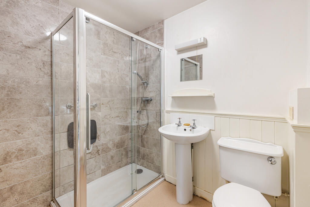 A12 - 5 Brookes Barn, rowsells lane - 250707