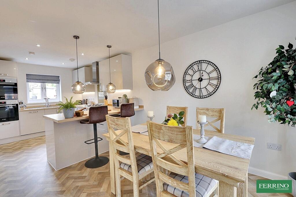Kitchen/Dining Room