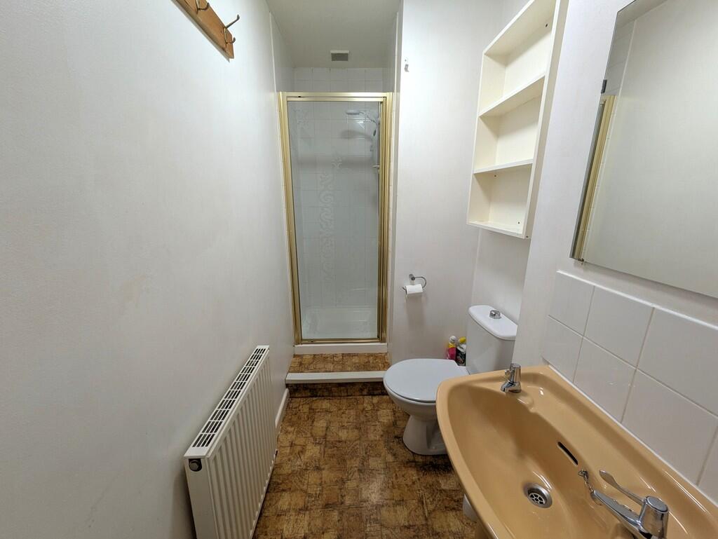 Bathroom1