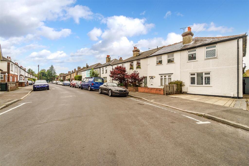 FERNDALE ROAD, 31 (8).jpg