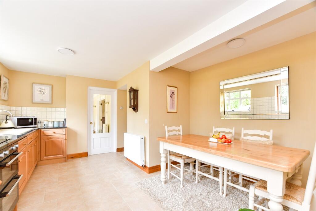 Kitchen/Breakfast Room
