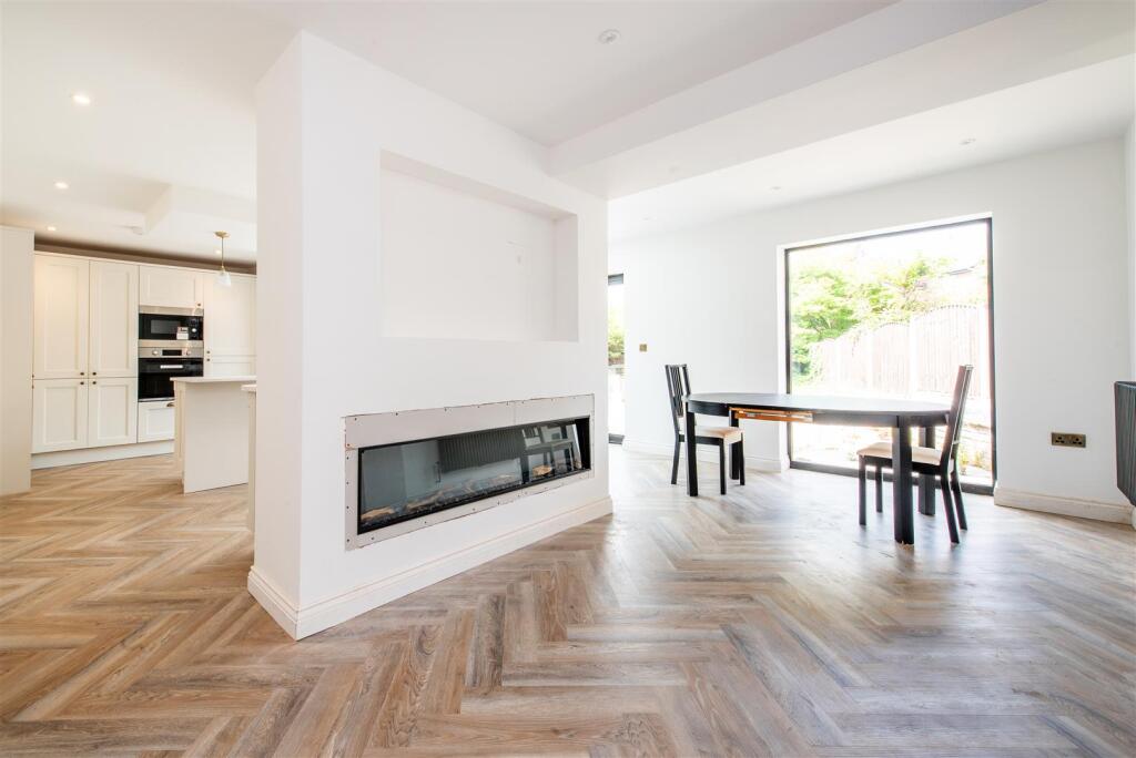 Kitchen/Diner/Family Room