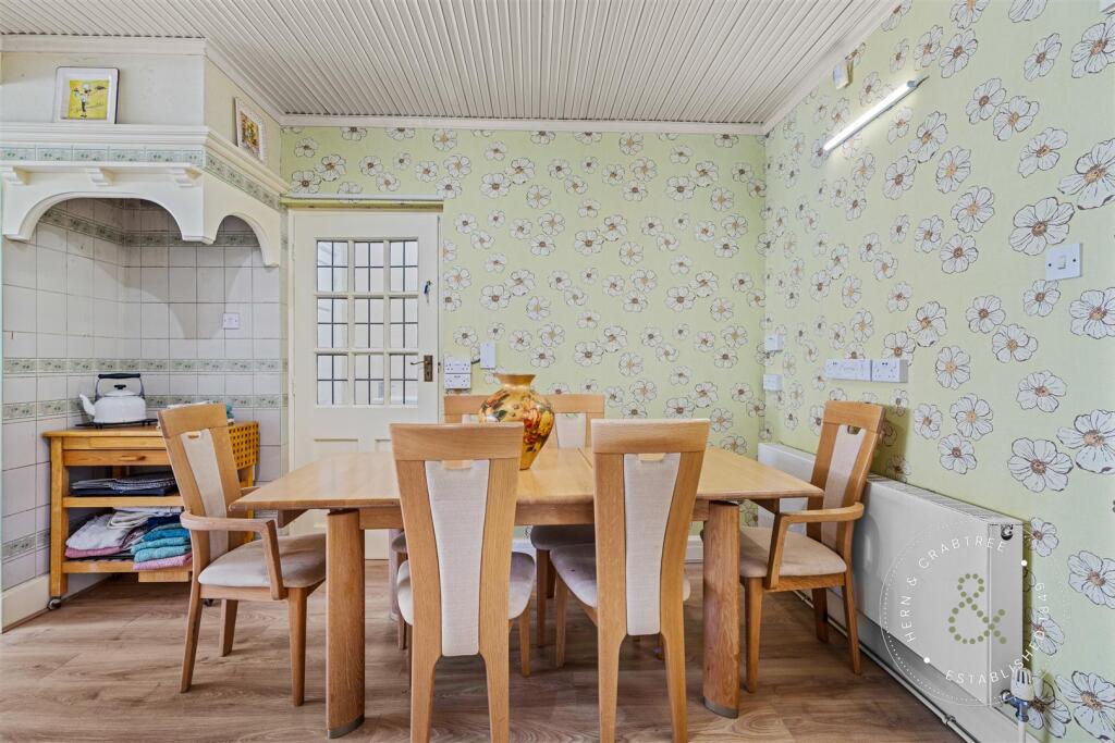 Rhiwbina Hill, Hern Crabtree (35).jpg