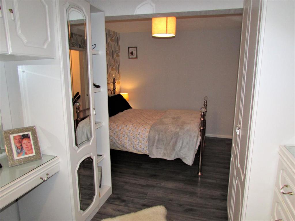 ThornAve12beddd1.JPG
