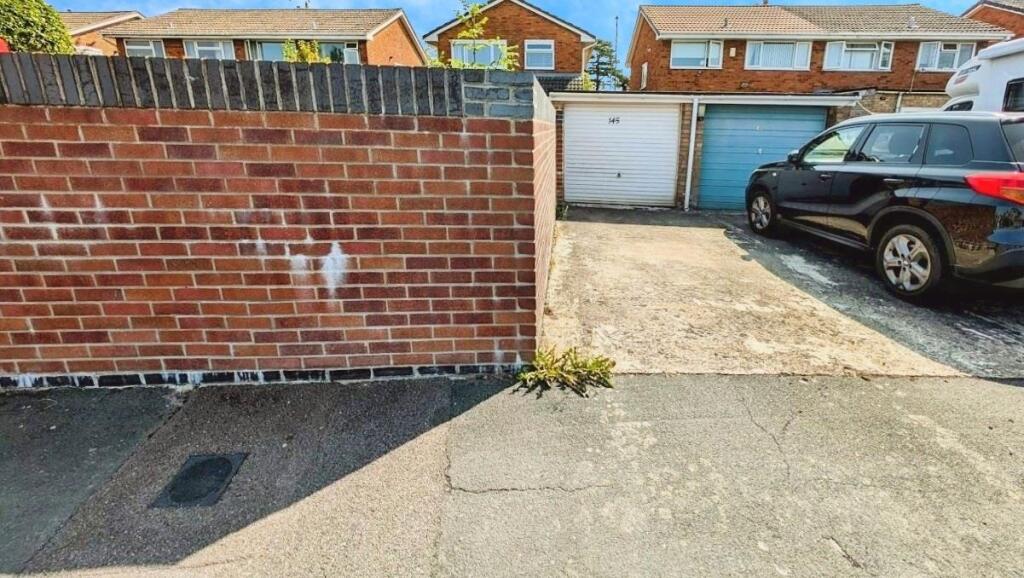 145 Finch rear garden a.jpg