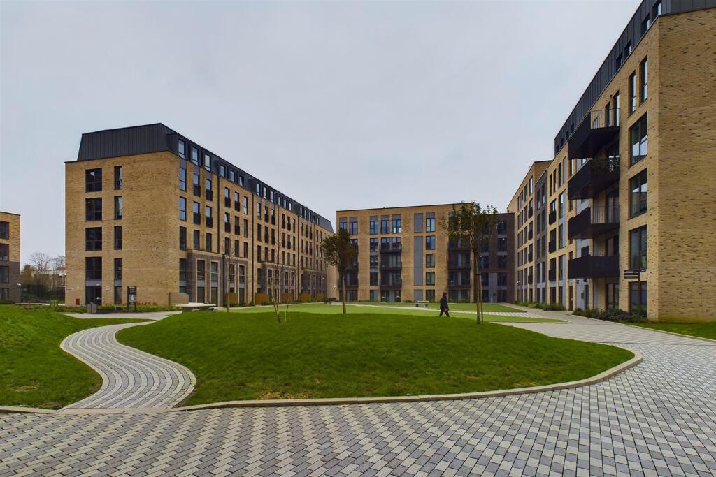 Courtyard.jpg
