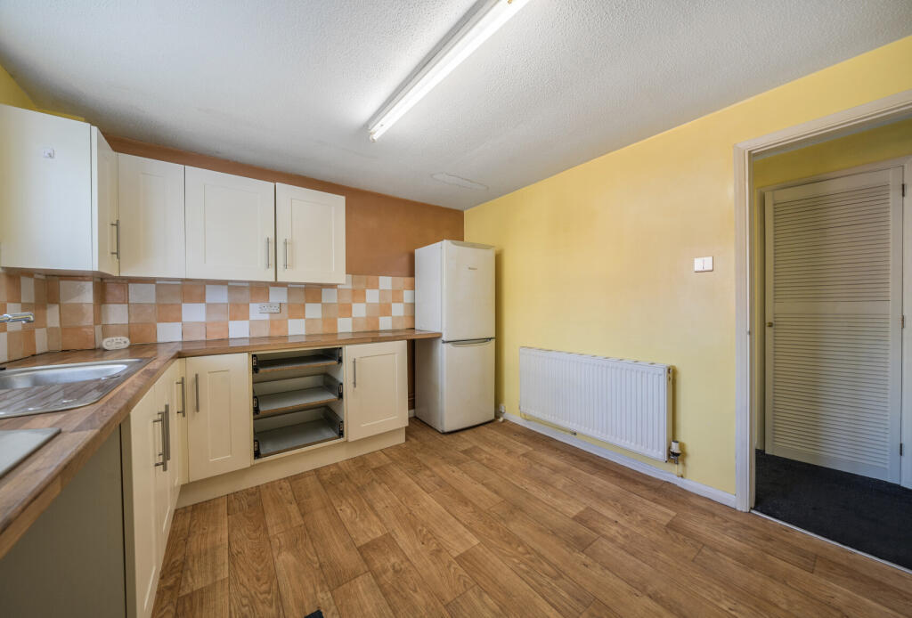 1305701-17-684066...