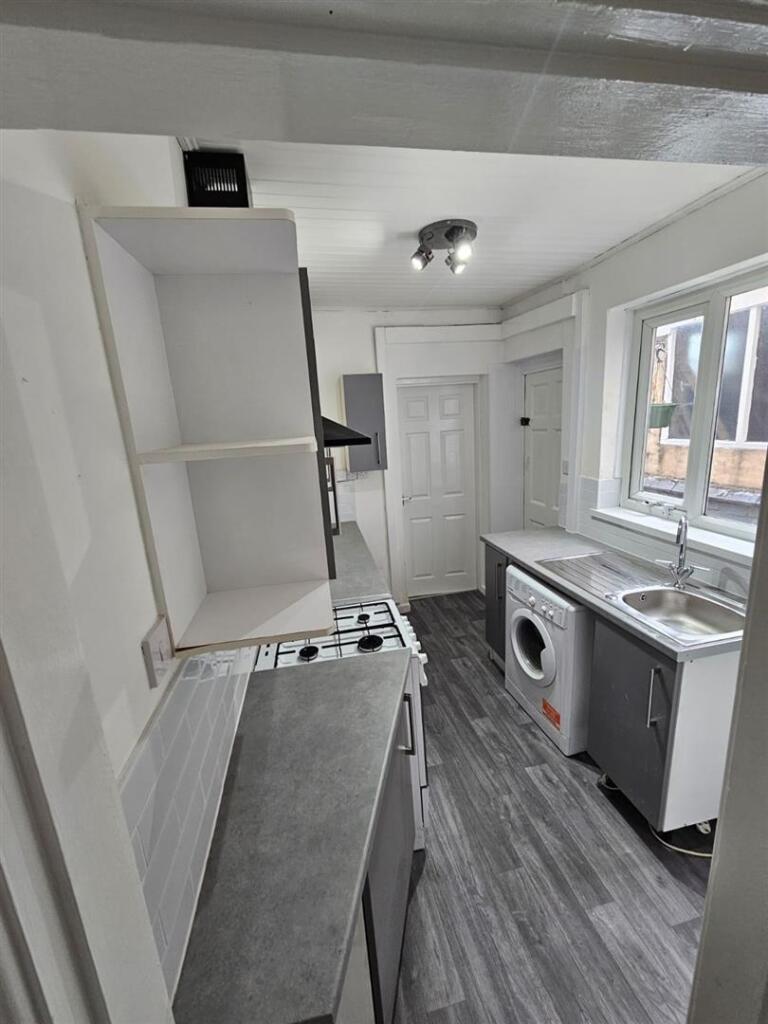 46 Nine Elms Lane 8.jpeg
