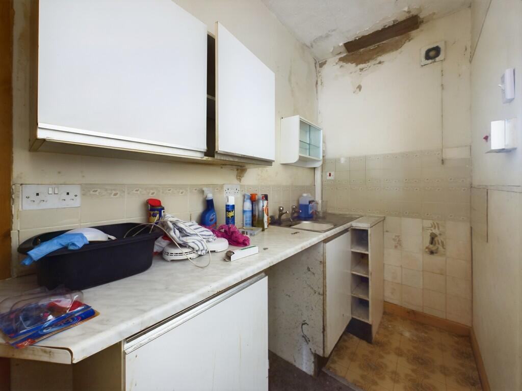 CAM03974G0-PR0101...