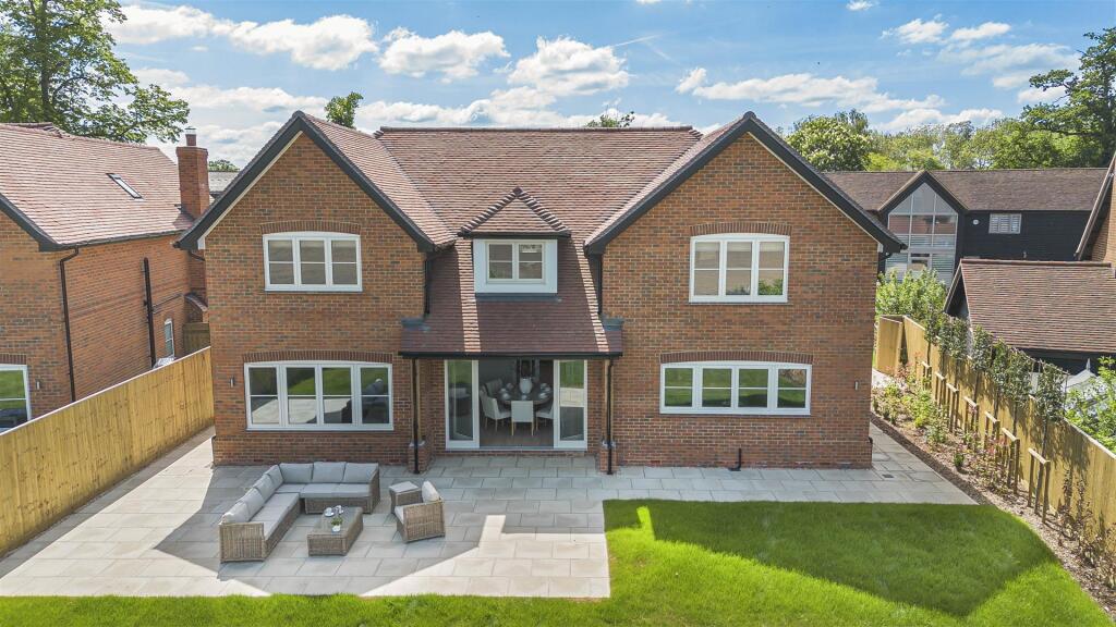 27_52163 SELECTED.JPG