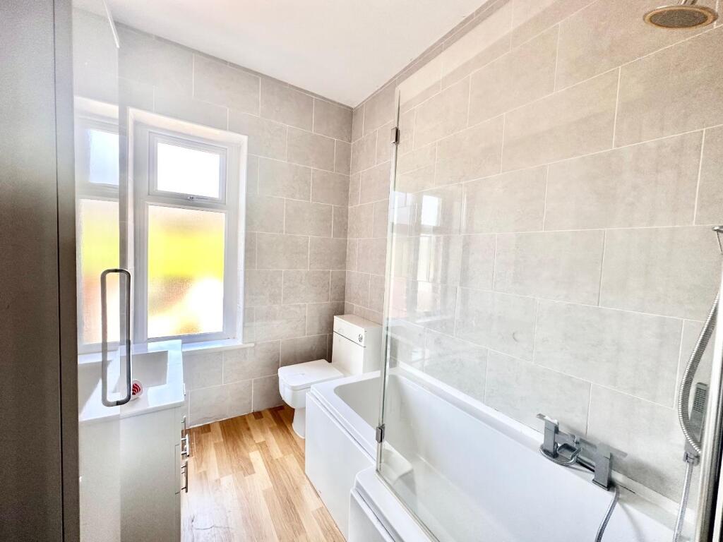 HOUSE BATHROOM