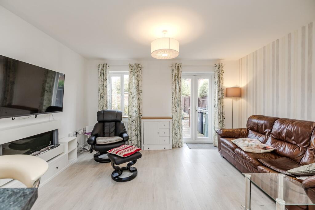 B.9QueensburyGate,NE128JW-15