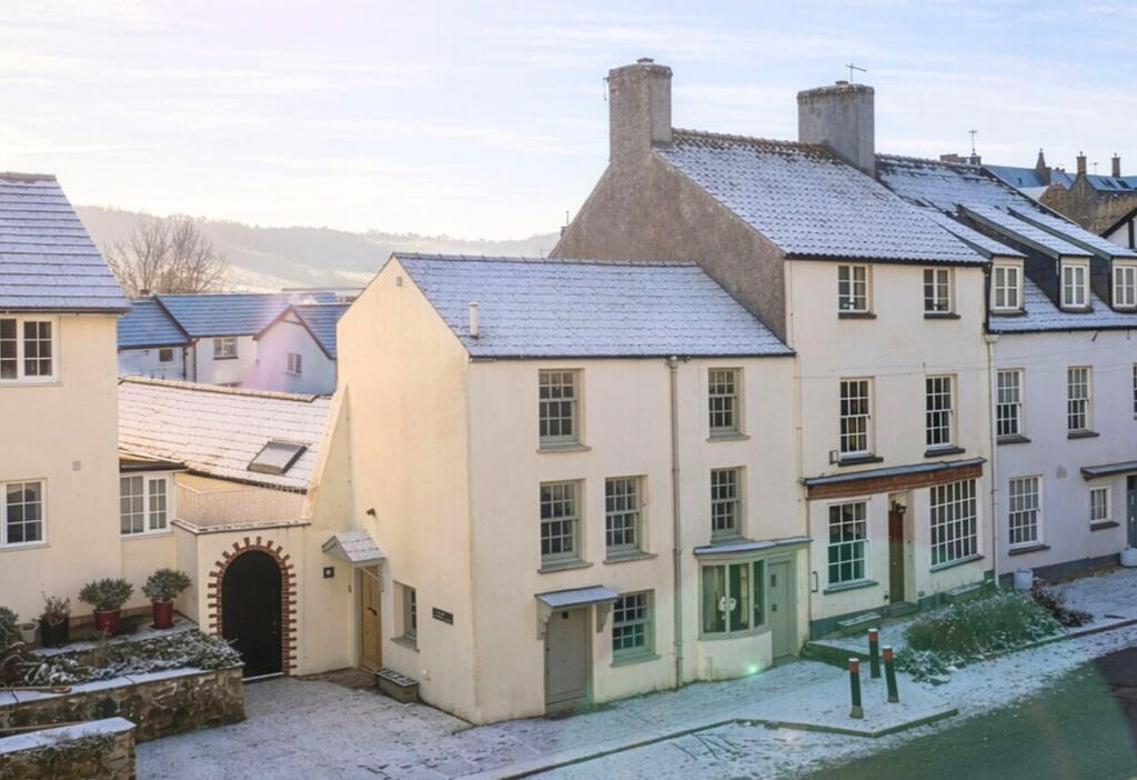 Old Dixton Road, Monmouth, NP25