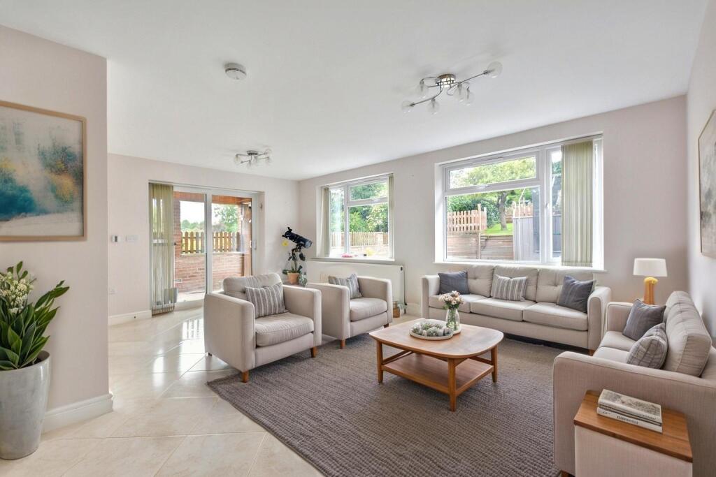 Reception Room (VF)_2.jpeg