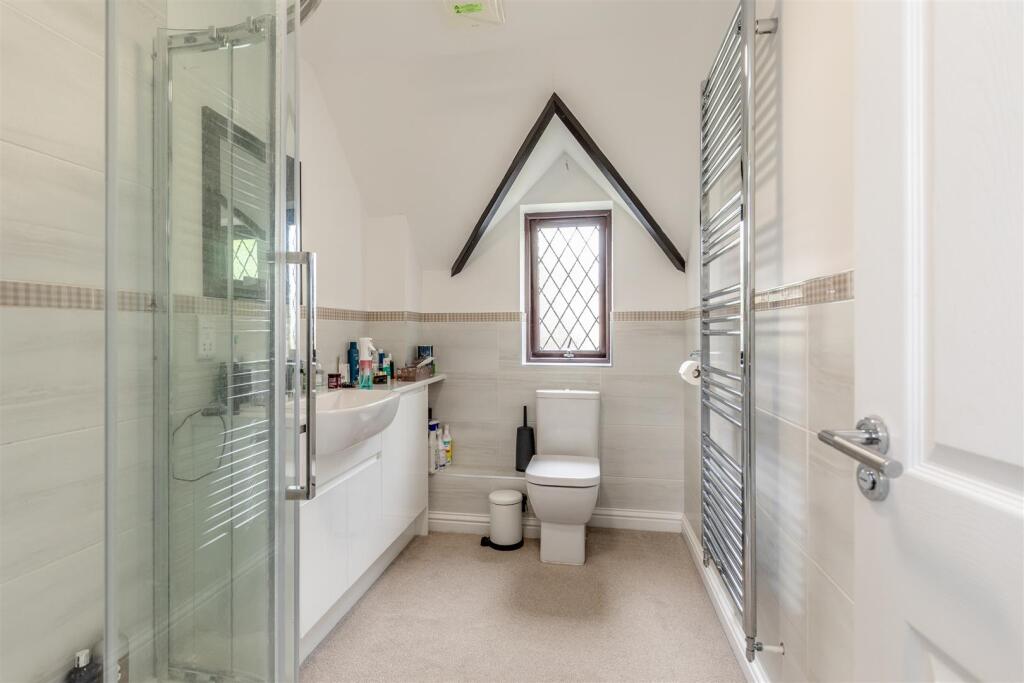 Tudor Lodge, Henbury Shower.jpg
