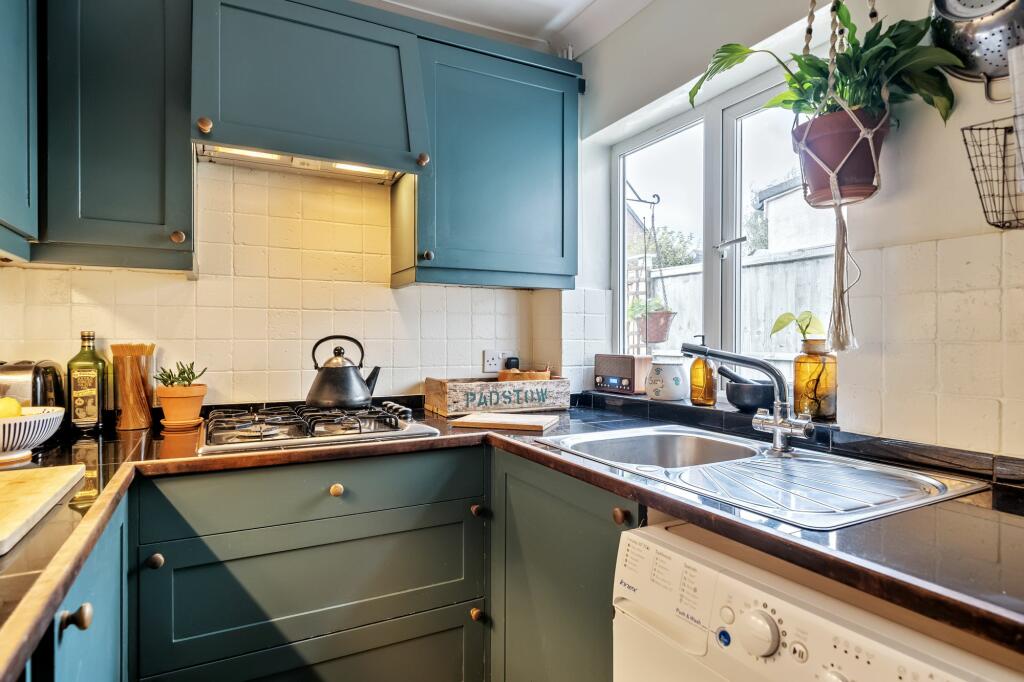 Kitchen (2)