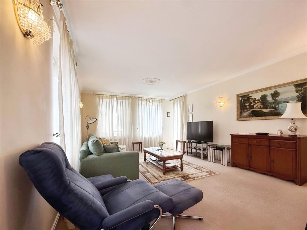Lounge Area
