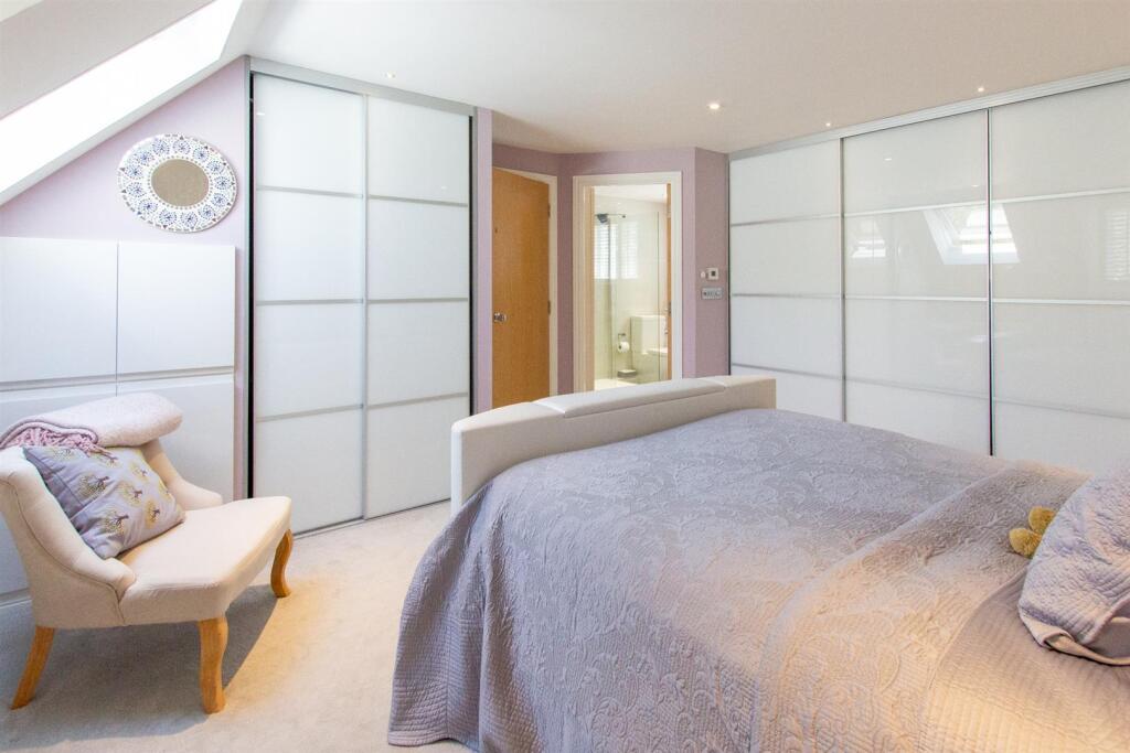42 St Pauls - bedroom-2.jpg