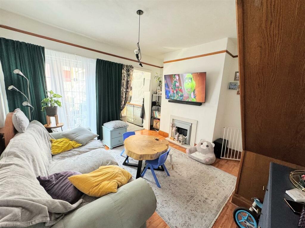Rear Lounge