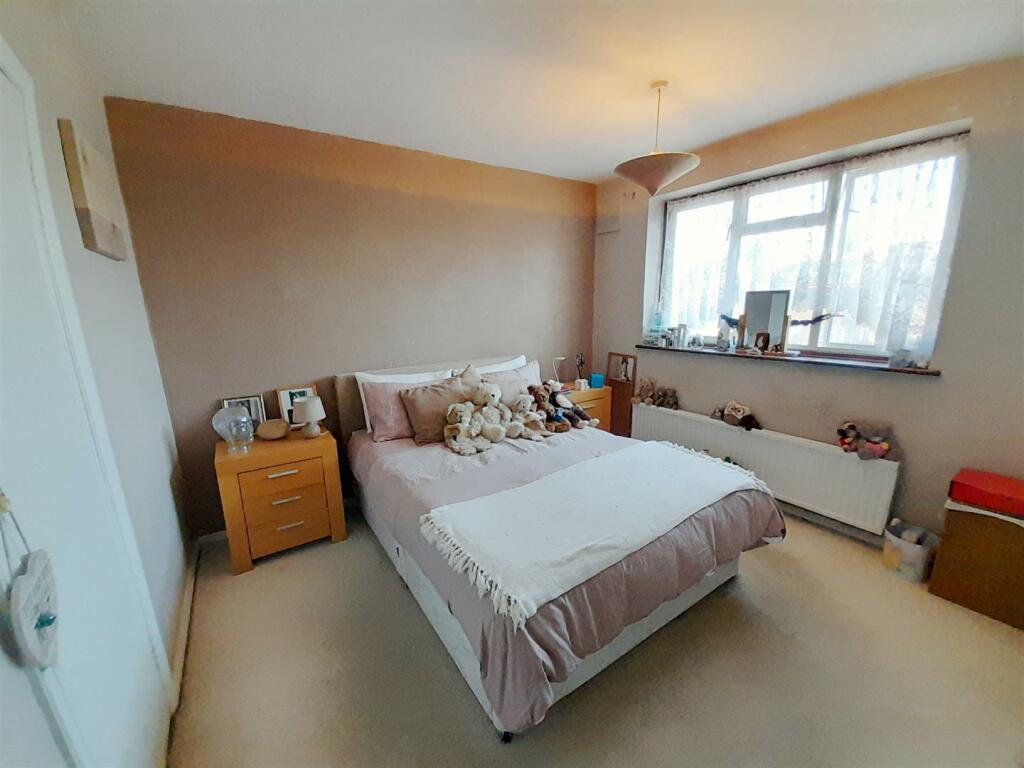 new bed 2 reverse.jpg