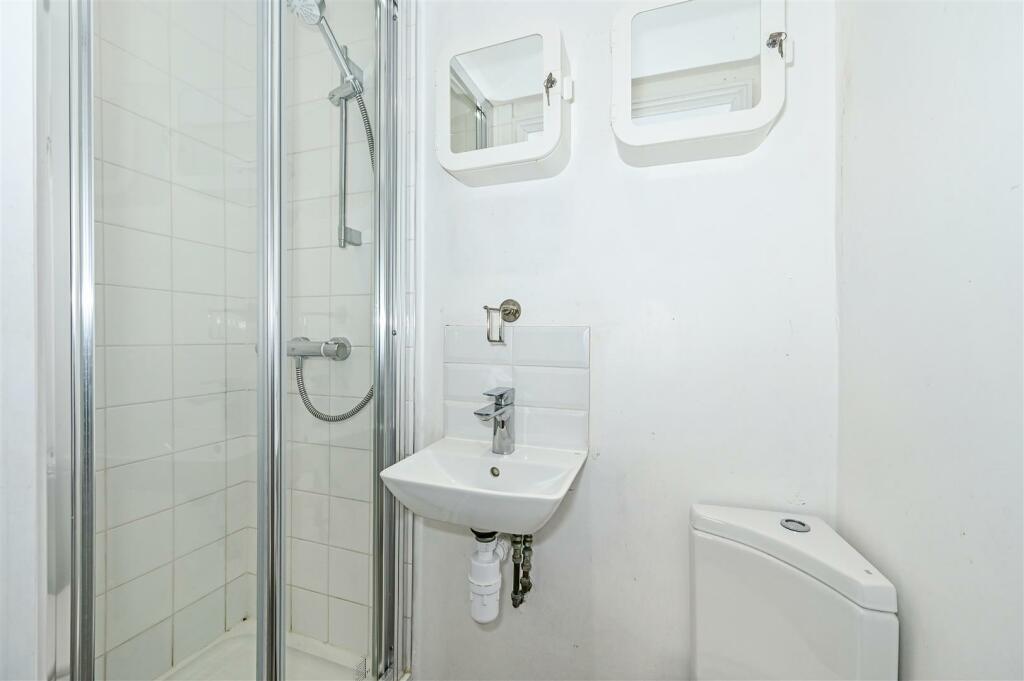 Second en-suite