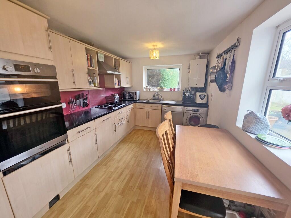 Kitchen/Br'fast Room