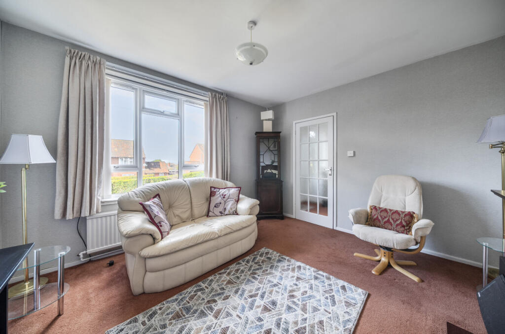 1349504-7-68d5b7b...