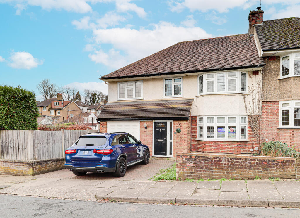 Orchard Close, St. Albans, Hertfordshire, AL1