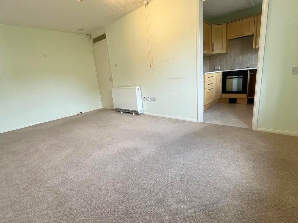 Living room to Ki...