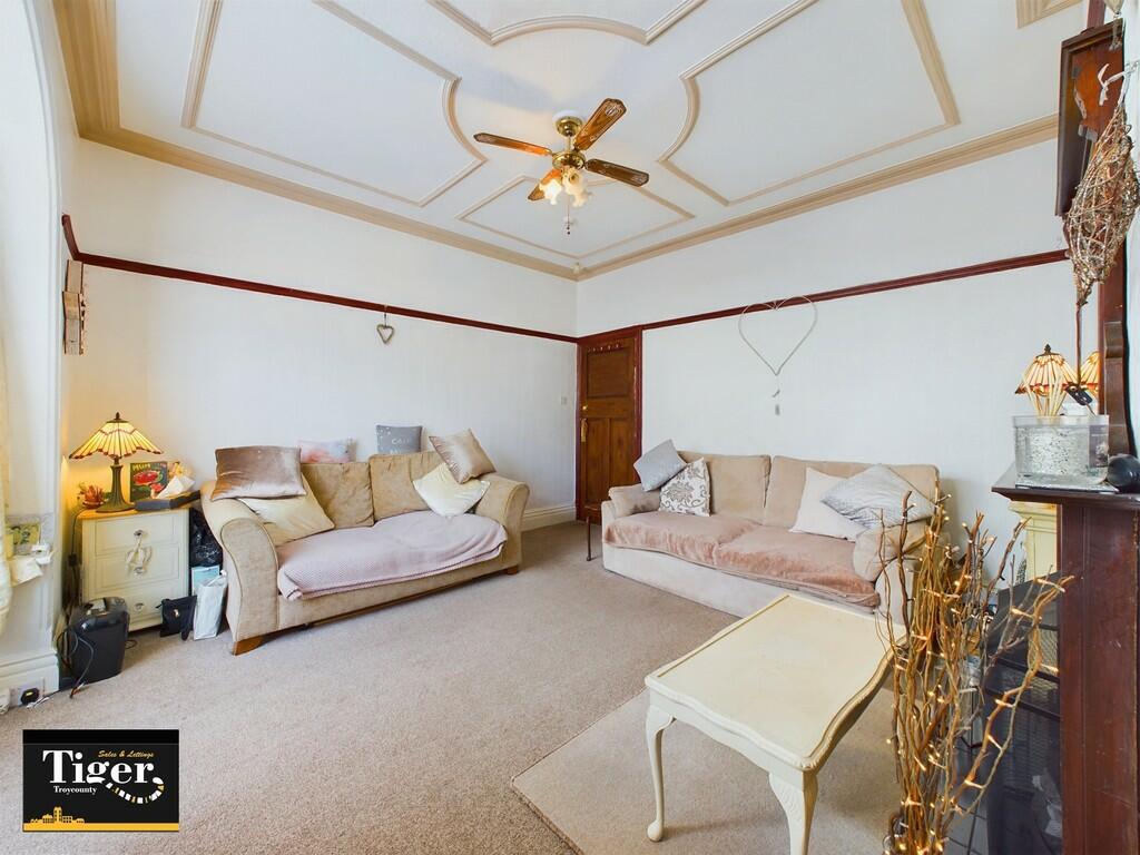 CAM03440G0-PR0024...