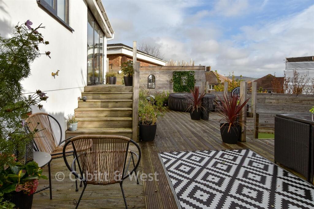 Patio / Decking