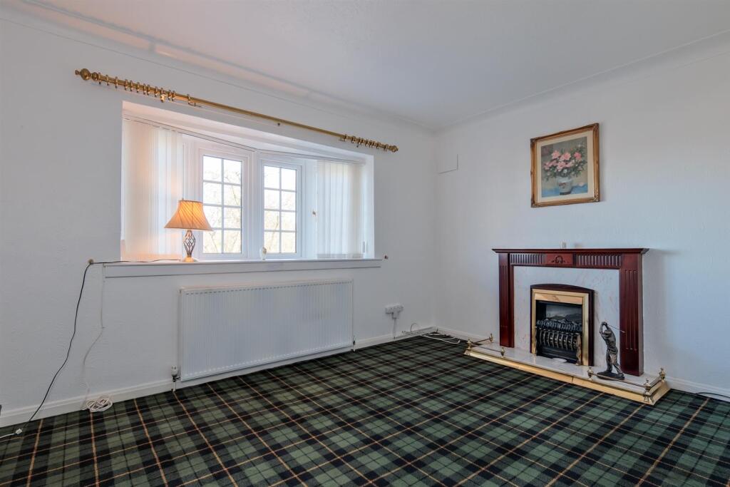005-45 Station Road Carluke, ML8 5AD.jpg