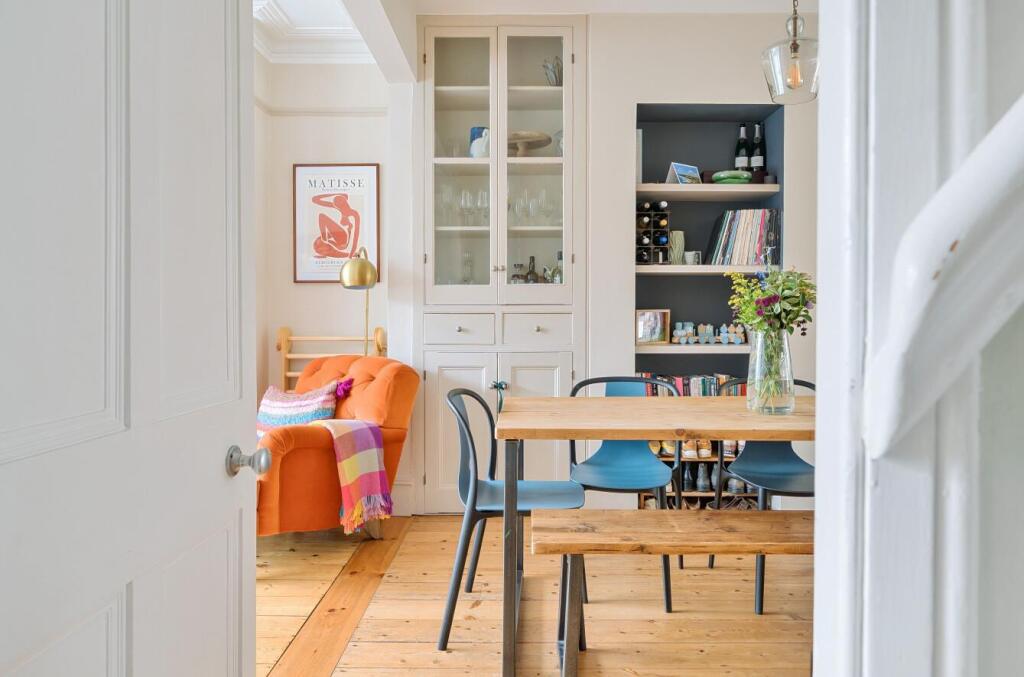 Hallway to Dining room