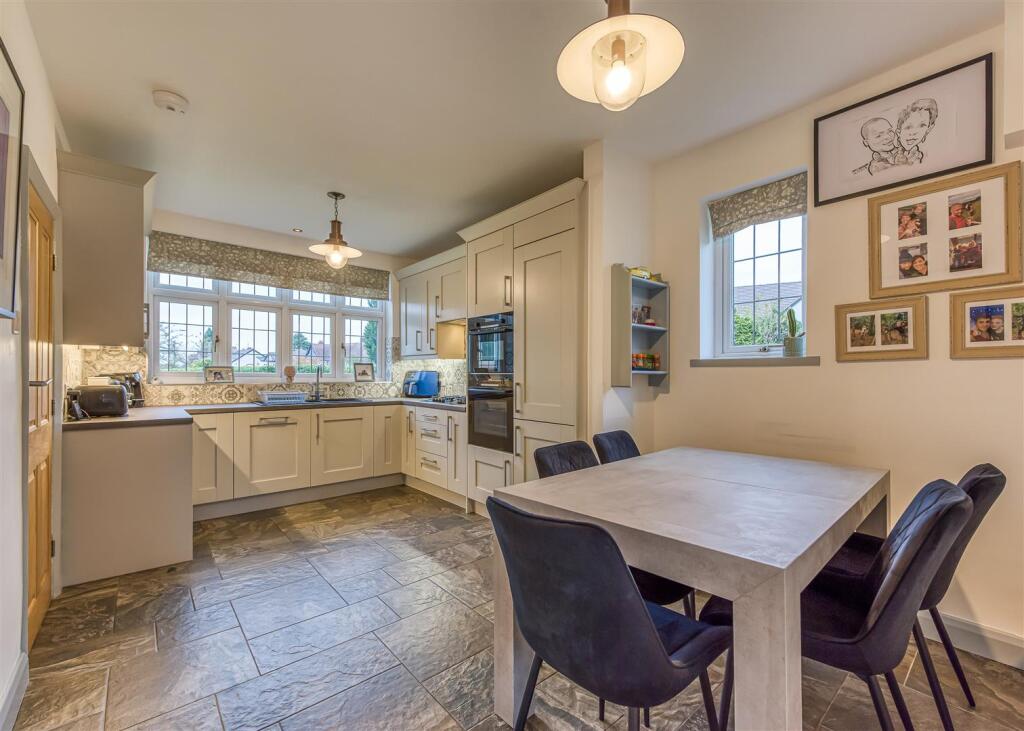 129 Mount Road-04.jpg