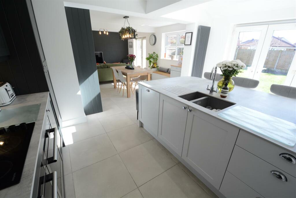 Kitchen/Family Room