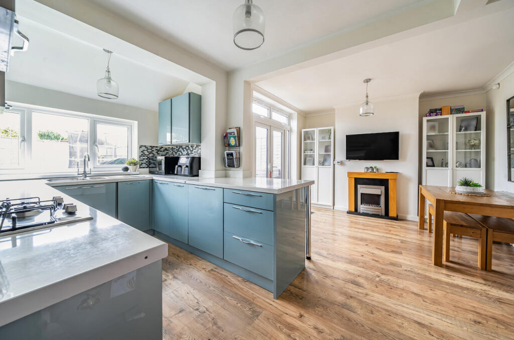 Kitchen / Diner