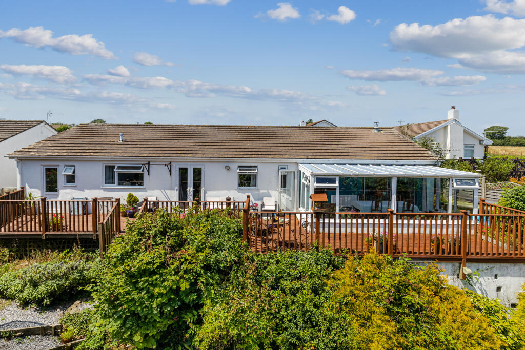A08 - 30 Start Bay Park, Strete - 250725