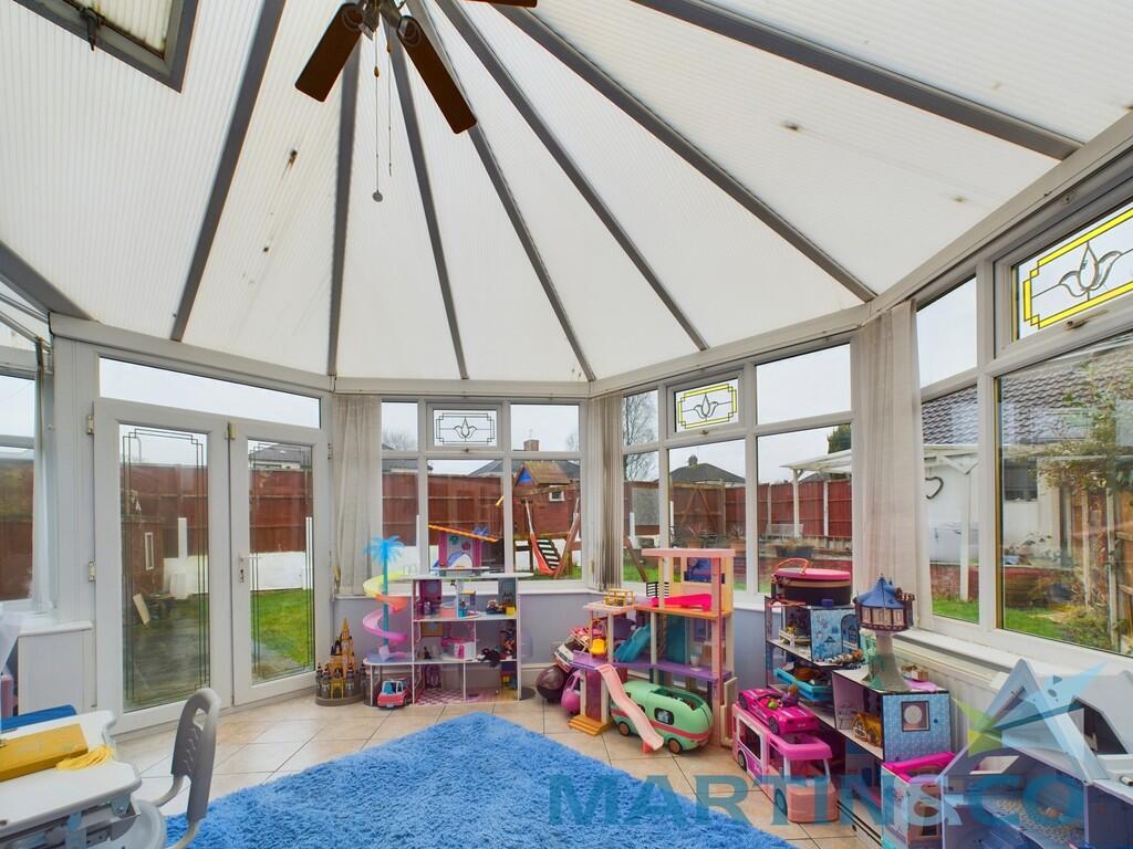 CAM01870G0-PR0147...