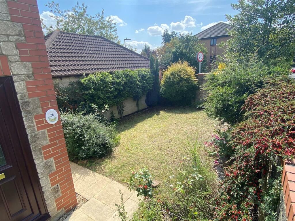 Side garden