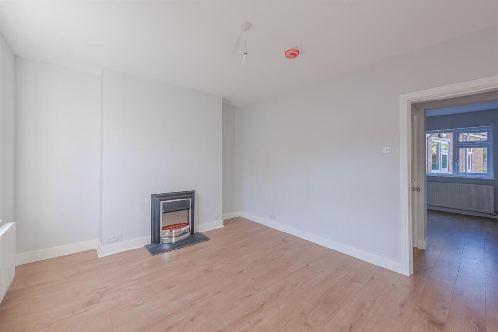 11 Derby Road, Ashby