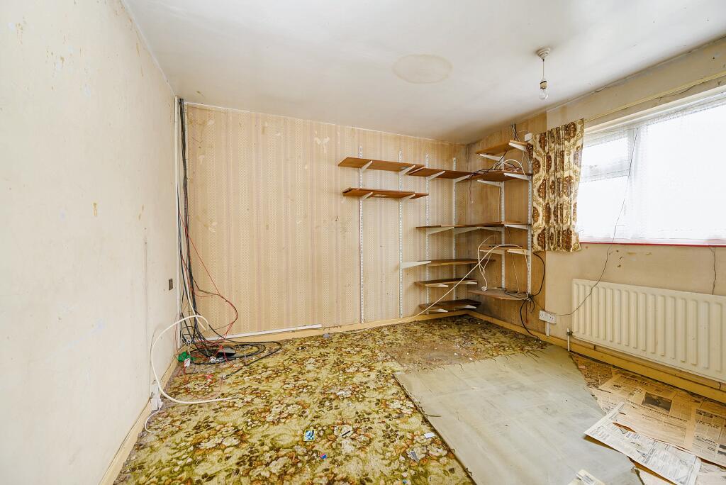 50 Duncan Road, Chichester, PO19 3NG