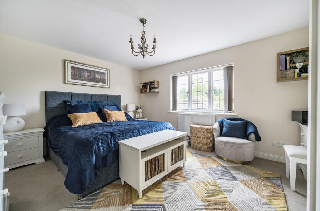 1304835-8-6848227...