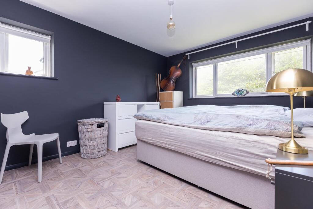 bedroom 3.jpg