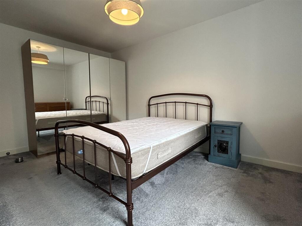 1st Bedroom (2).jpeg