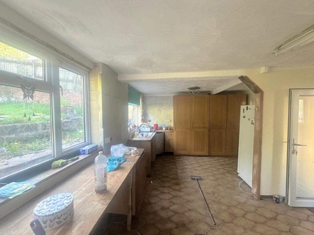 778EEDCF-4EB1-4D56-B35F-A147204945E4