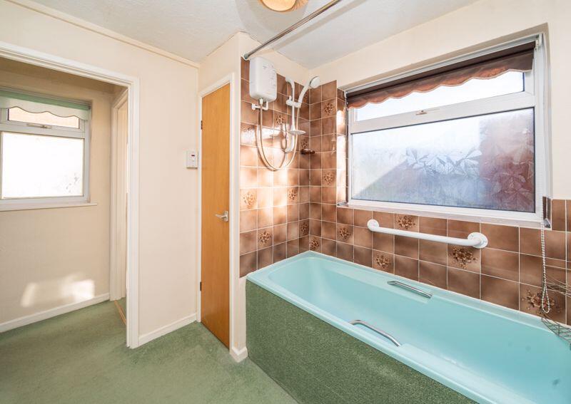 GROUND FLOOR BATHROOM