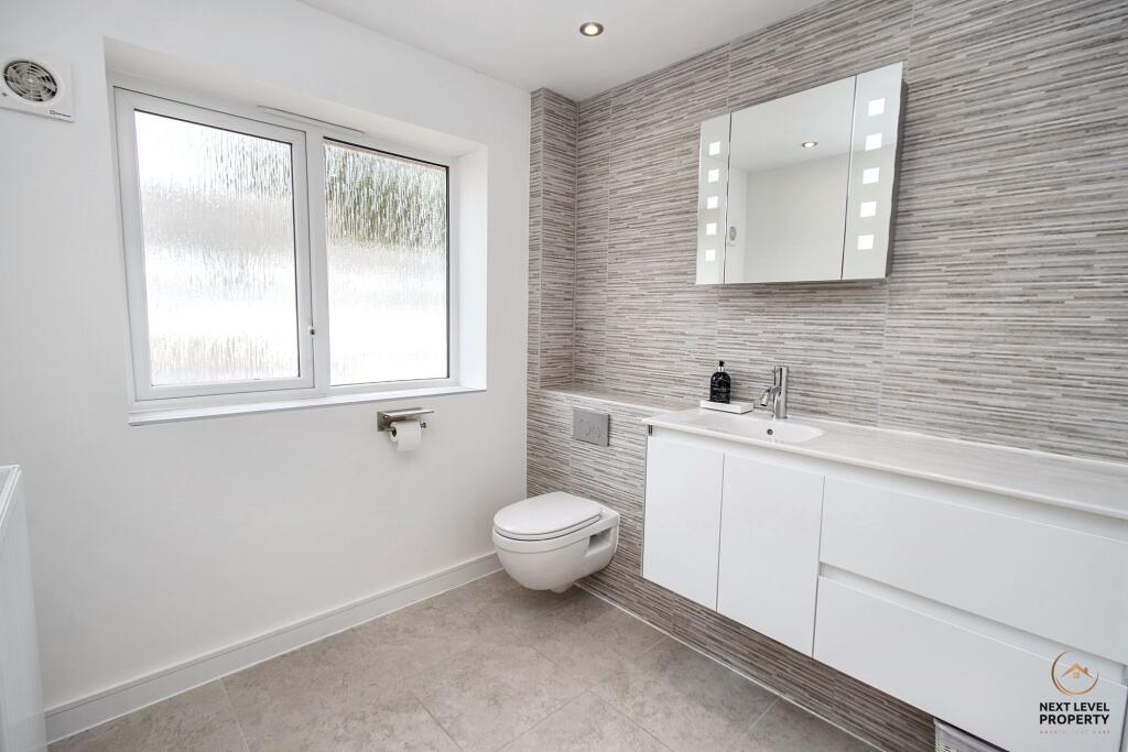 En-suite 1