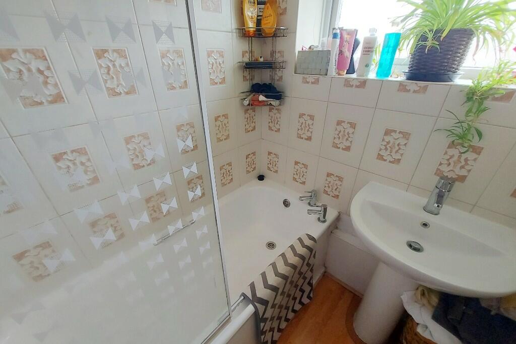 Bathroom Suite 